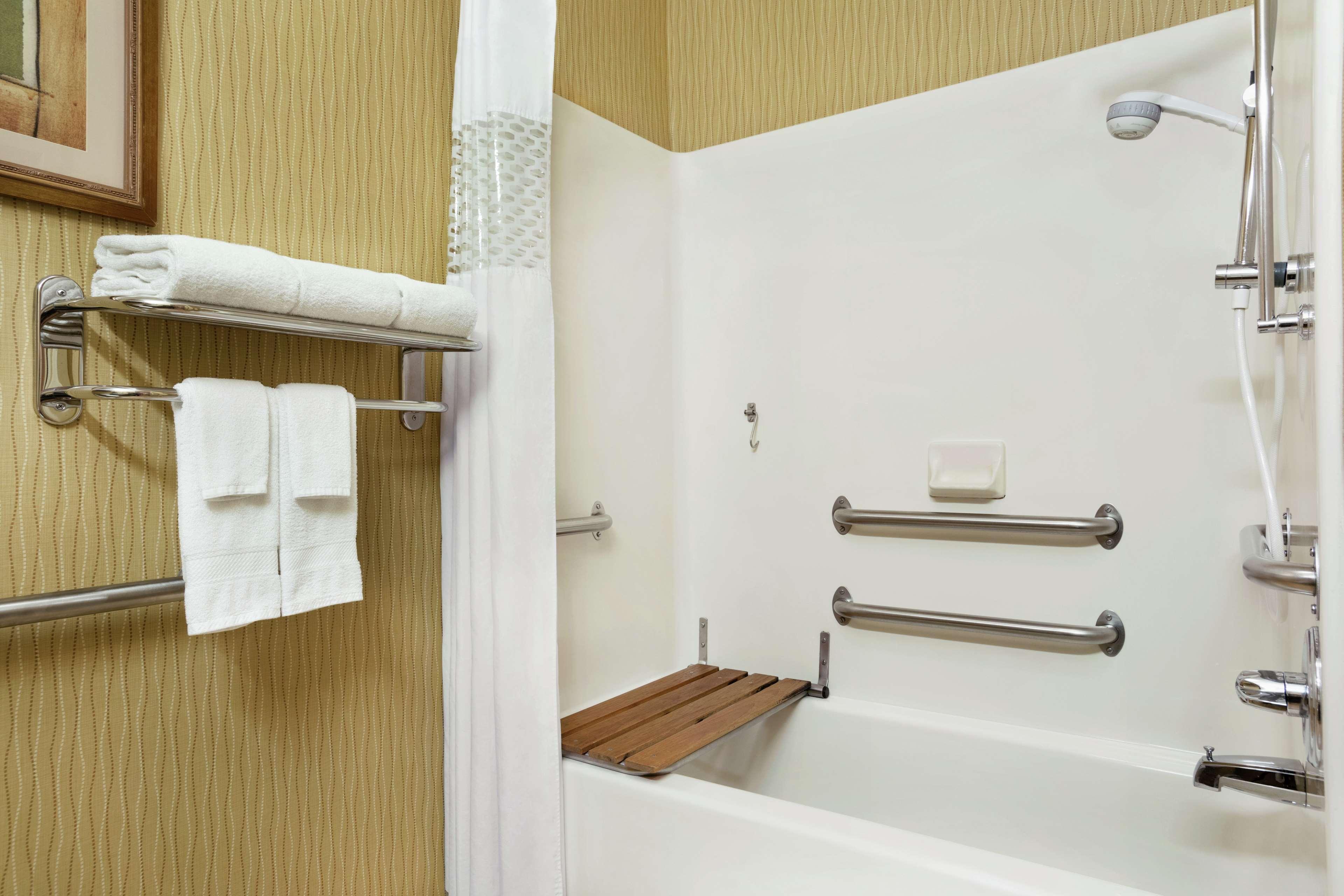 Hampton Inn Findlay Eksteriør billede